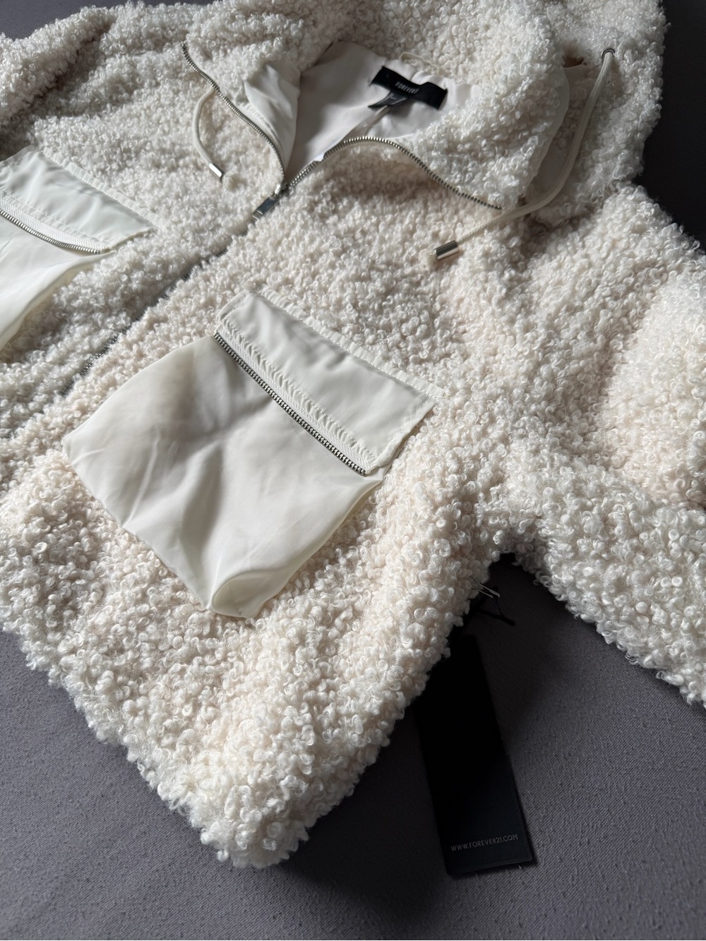 Forever 21 Cream Sherpa Women’s Hooded Cropped Jacket Size M NWT - Picture 3 of 7